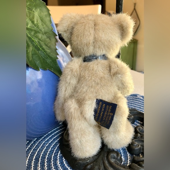 Gen-yoo-wine BOYDS “Tyler T.” 6” Bear - Picture 6 of 7